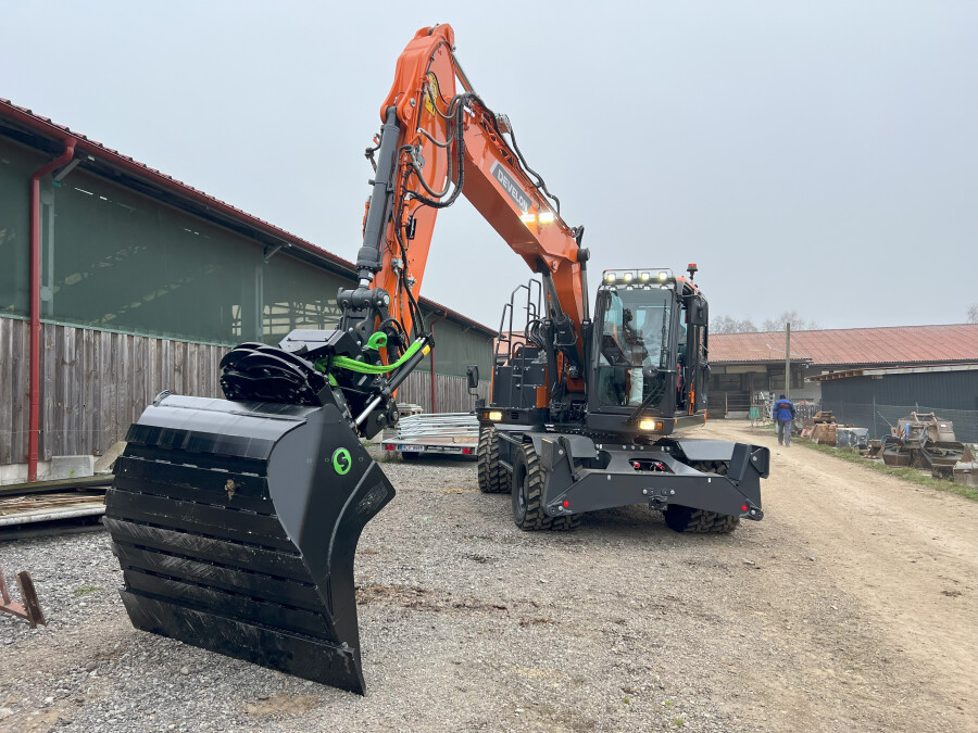 kolové rypadlo DX165WR-7
