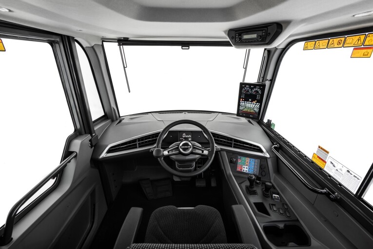 nová kabina develon dampr