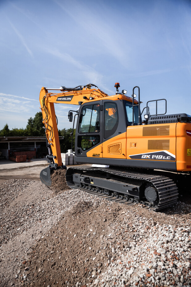 develon dx140lc-7