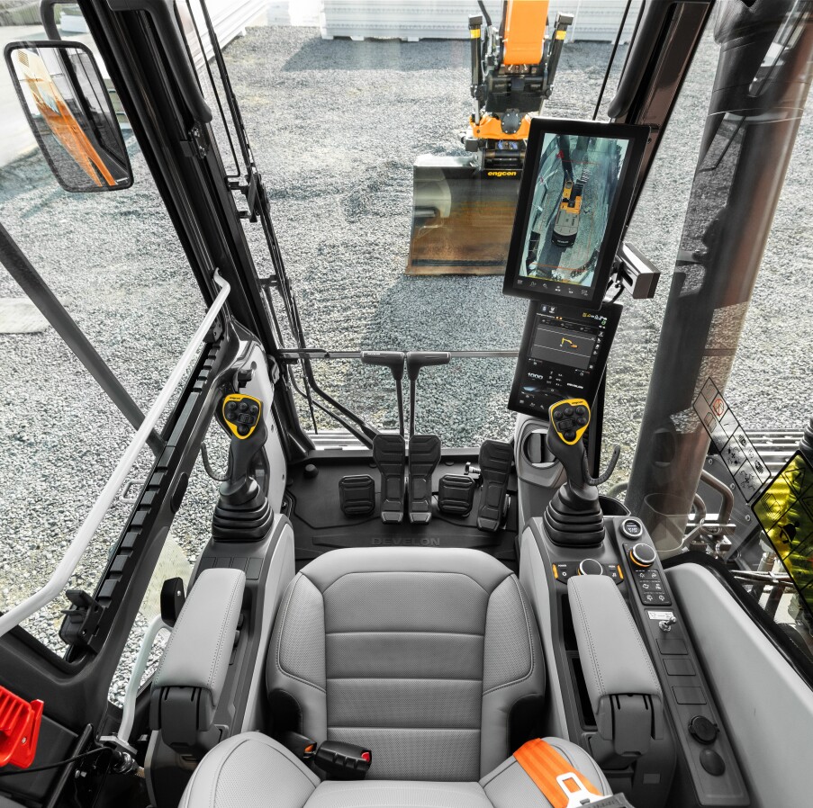 Develon DX230LC-9 kabina