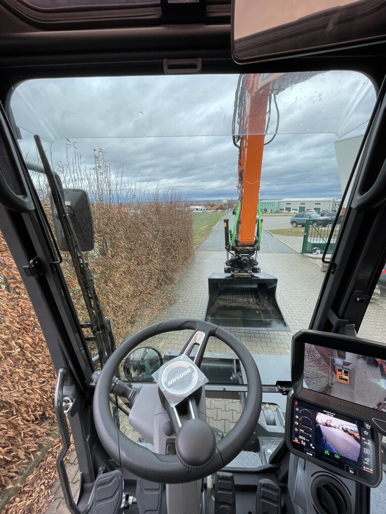 Develon DX170W-7