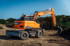 Mimořádná nabídka na kolová rypadla Develon 