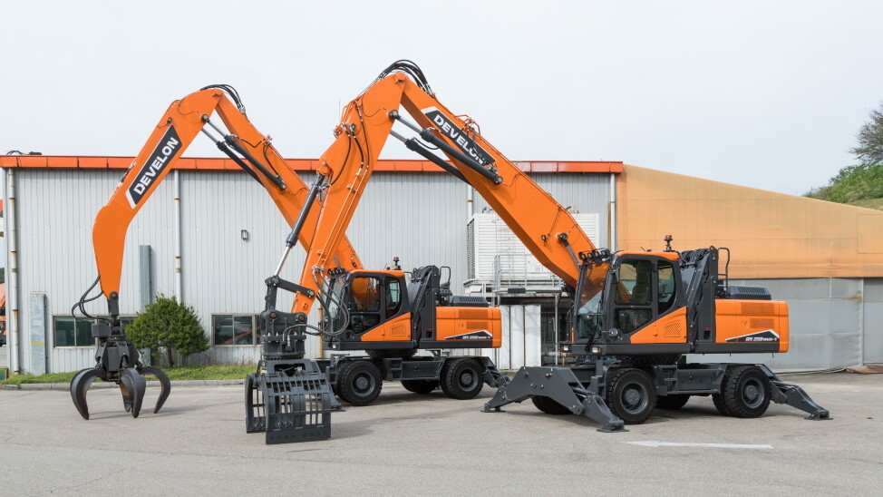 Nový překladač materiálu DEVELON DX270WMH-7