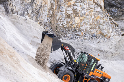 Sedmá generace kolových nakladačů se rozrůstá!