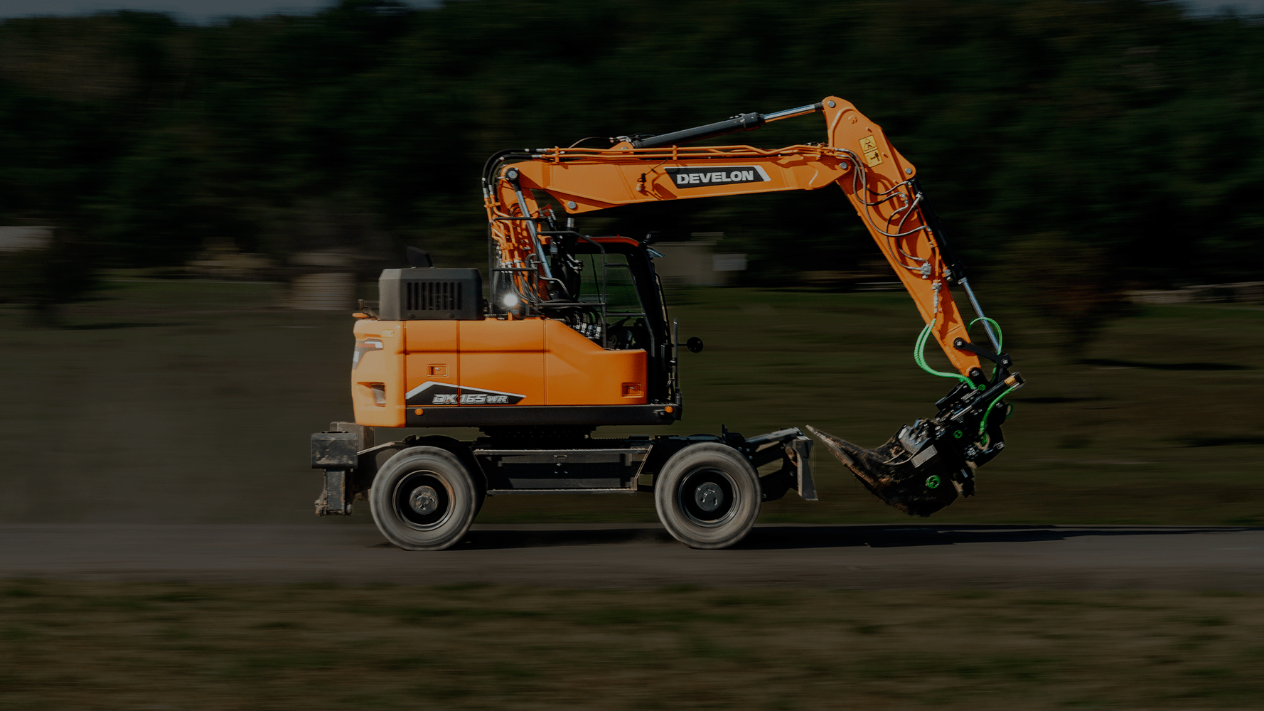 Mimořádná nabídka na kolová rypadla Develon