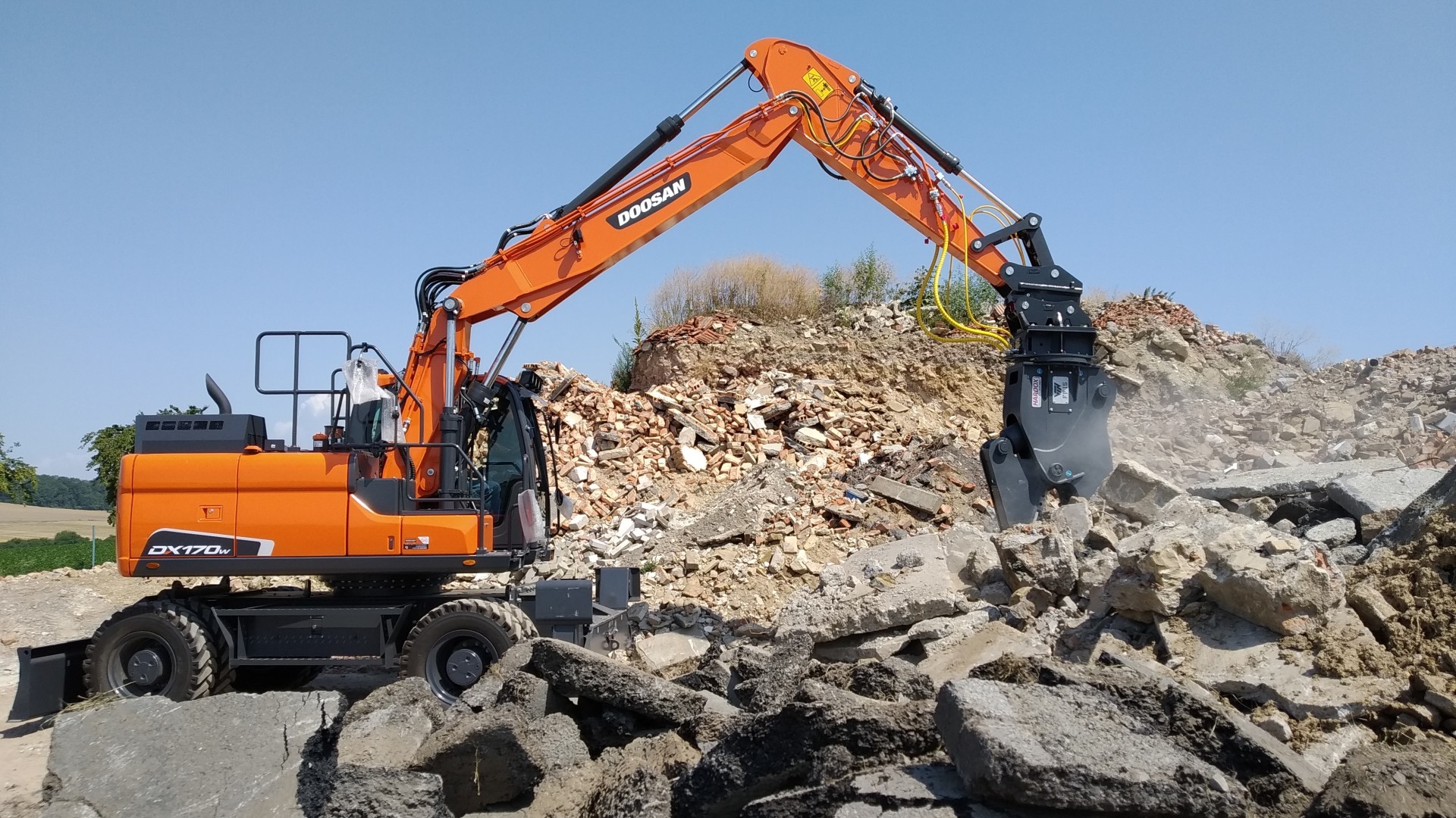 Předání DX170W s přislušenstvím VTN