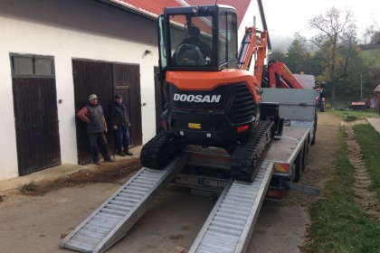 Předání nového minirypadla DX35Z